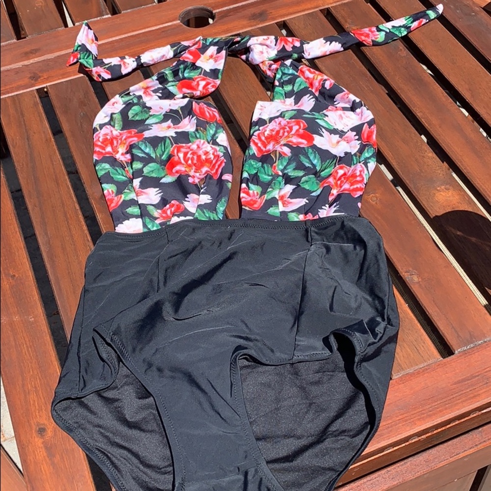 Cupshe one piece NWT